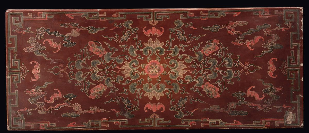 Tavolino da Tè in Legno Huangali Laccato, Cina, XVIII Secolo