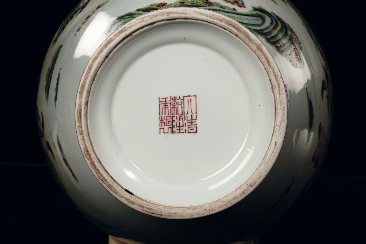 Vaso in Porcellana Famiglia Rosa con Scene di Vita Comune, Cina, Dinastia Qing, XIX Secolo