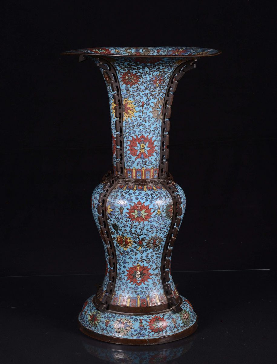 Grande Vaso Cloisonnè con Decori Floreali e Vegetali, Cina, Dinastia Ming, XVII Secolo