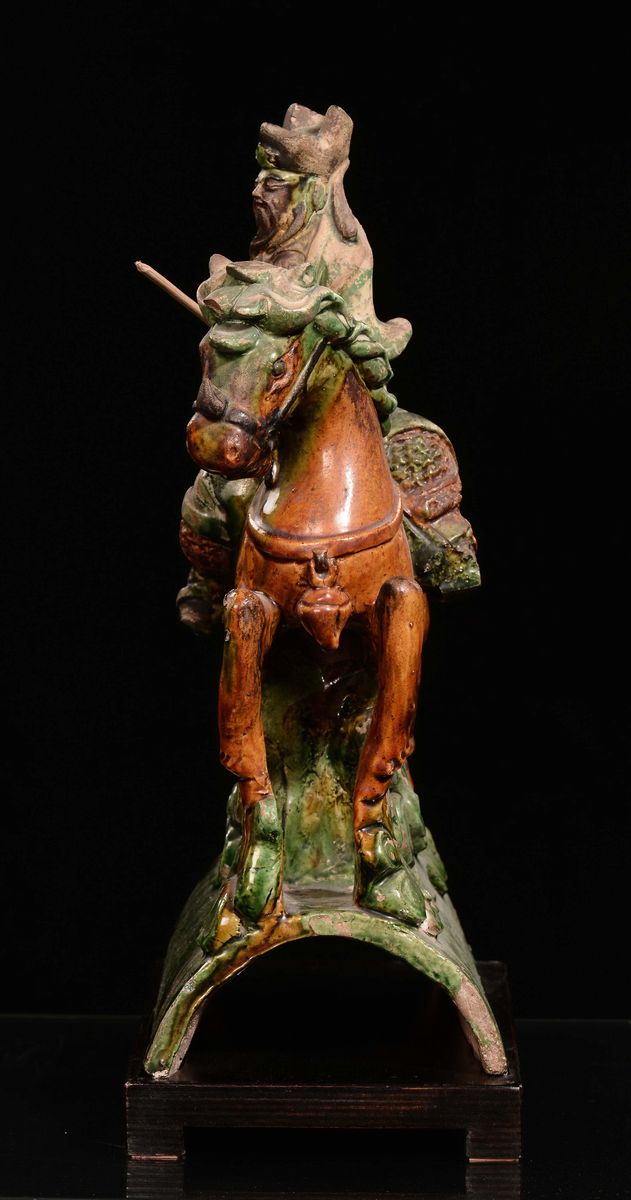 Terracotta Smaltata Sancai Raffigurante Guerriero a Cavallo, Cina, Dinastia Ming, Seconda Metà de...