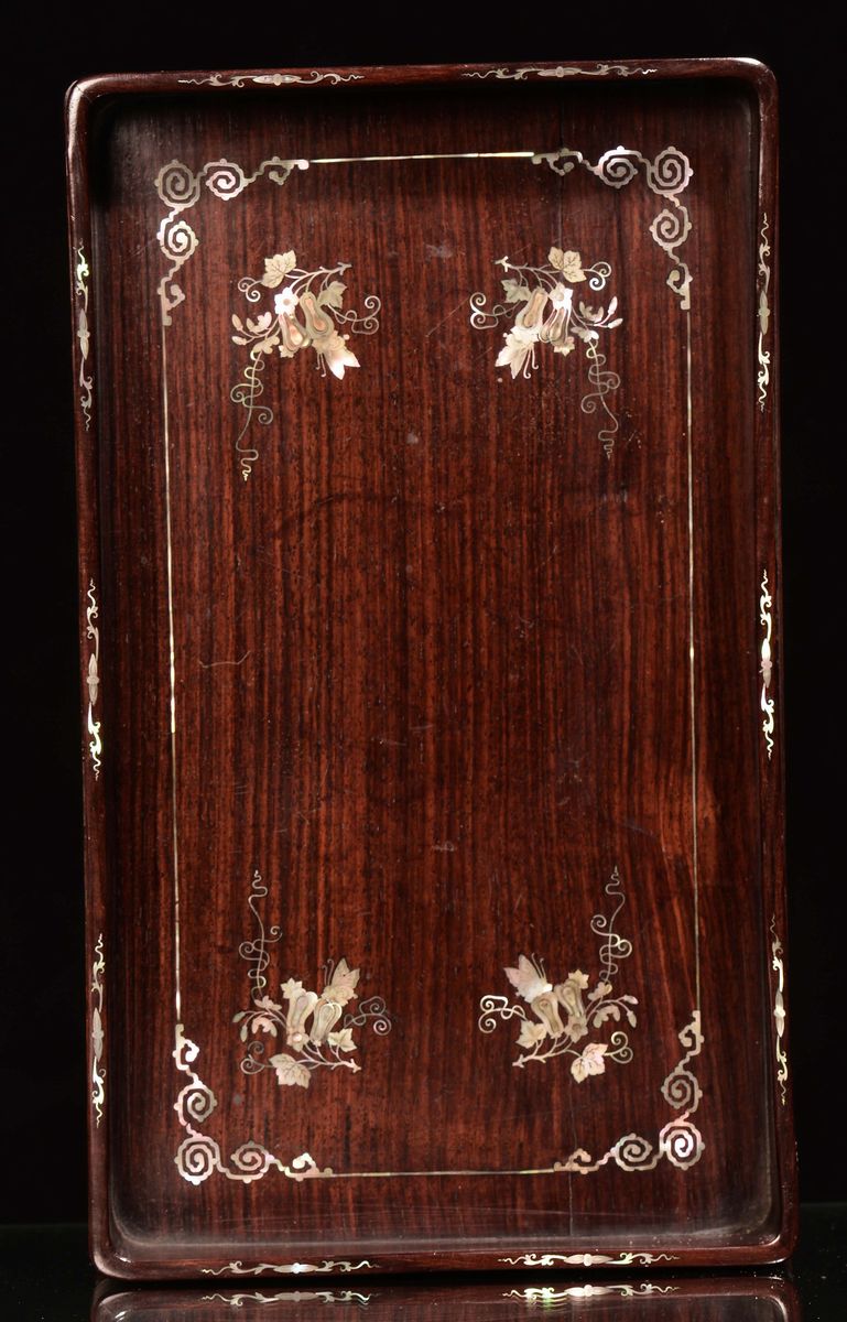 Vassoio in Legno con Intarsi in Madreperla, Canton,cina, Dinastia Qing, XIX Secolo