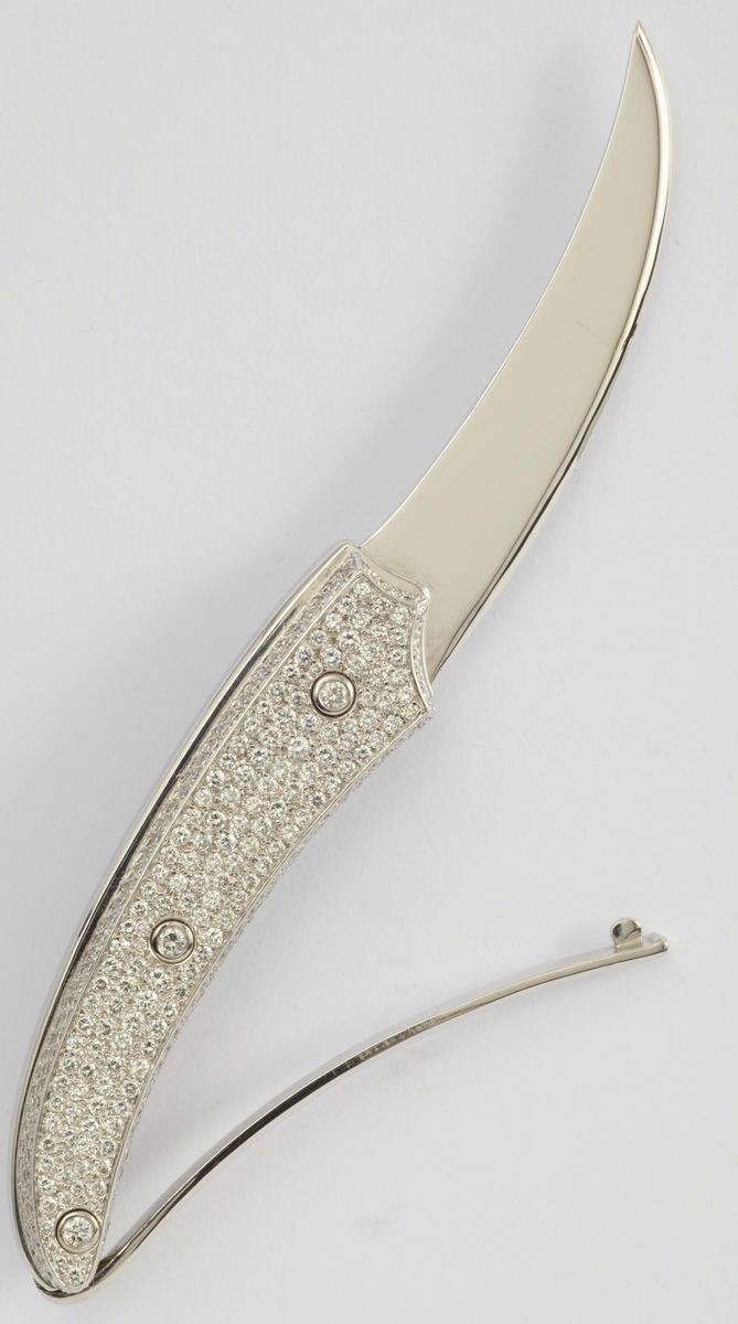 A diamond pavé and gold knife  - Auction Fine Jewels - I - Cambi Casa d'Aste