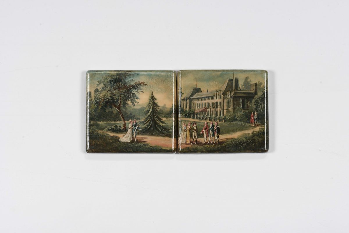Scatola Portaritratti in Avorio Decorata a Lacca con Paesaggio e Figure Contenente Miniature di F...