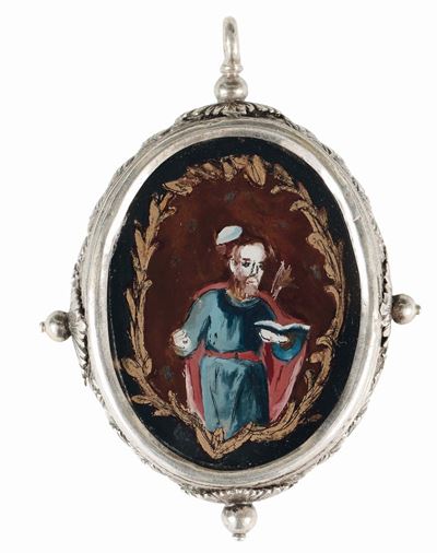 Pendente Ovale in Argento con Raffigurazioni di Santi Dipinte Sottovetro, Italia XVII Secolo
