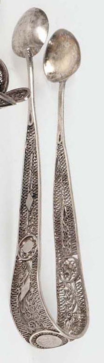 A silver filigree sugar pliers, Sweden 19th century  - Auction Silver an a Filigrana Collection - II - Cambi Casa d'Aste