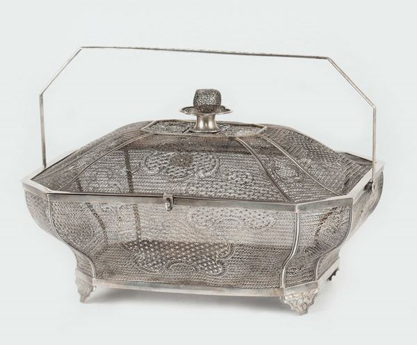 Cestino con coperchio in filigrana d'argento, Cina XIX secolo