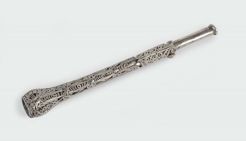 A silver filigree cigarette holder, the Far East 19th century  - Auction Silver an a Filigrana Collection - II - Cambi Casa d'Aste