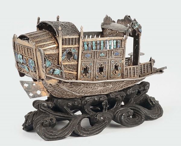 Modellino di giunca da trasporto in filigrana d'argento, Cina XIX secolo