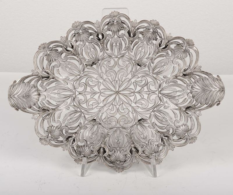 An oval silver filigree basket, Genoa 19th century  - Auction Silver an a Filigrana Collection - II - Cambi Casa d'Aste