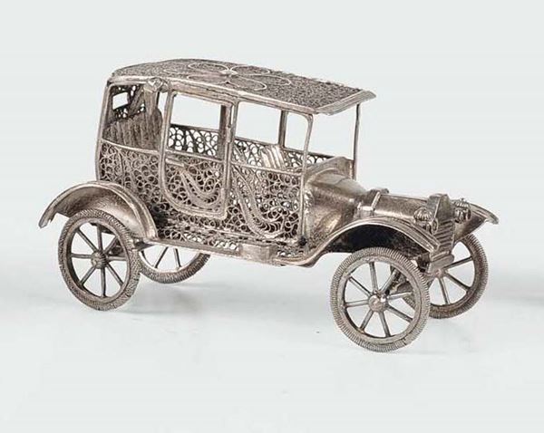 Modellino di auto in filigrana d'argento, Genova XX secolo