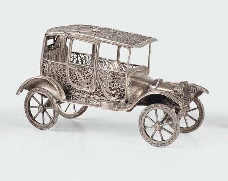 Modellino di auto in filigrana d'argento, Genova XX secolo  - Asta Argenti e una Collezione di Filigrane - II - Cambi Casa d'Aste