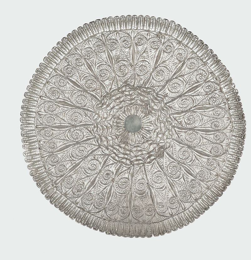 Grande piatto in filigrana d'argento, Medio Oriente (Persia) XIX-XX secolo  - Asta Fine Chinese Works of Art - II - Cambi Casa d'Aste