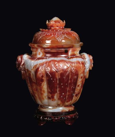 Vaso con Coperchio in Agata Scolpita, Cina, Repubblica, XX Secolo