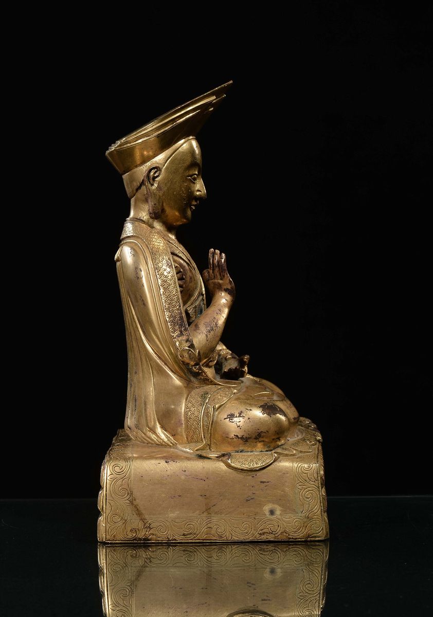 Bella Figura di Lama in Bronzo Dorato, Tibet, Fine XVII Secolo
