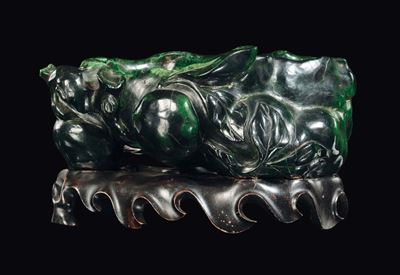 Coppa in Malachite a Forma di Frutto, Cina, Dinastia Qing, Epoca Qianlong (1736-1796)