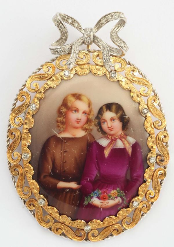 A gold miniature portrait brooch/pendant