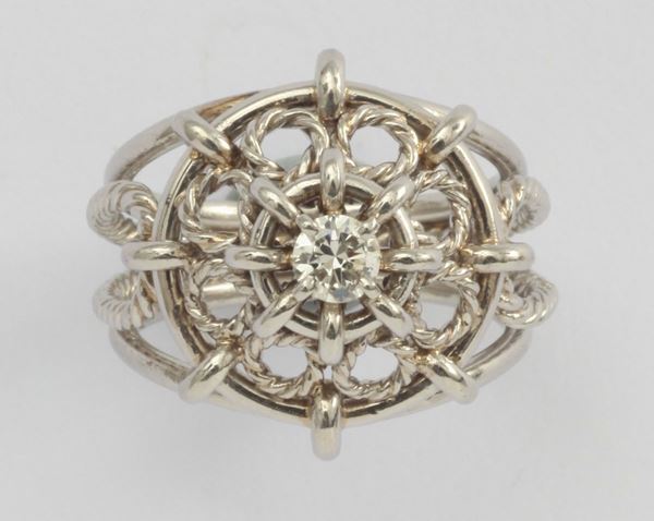 Boucheron, anello in oro bianco con piccolo diamante