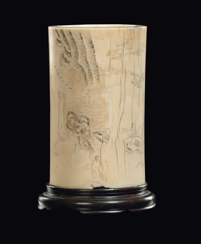 Portapennelli in Avorio Inciso, Cina, Dinastia Qing, Epoca Qianlong (1736-1796)