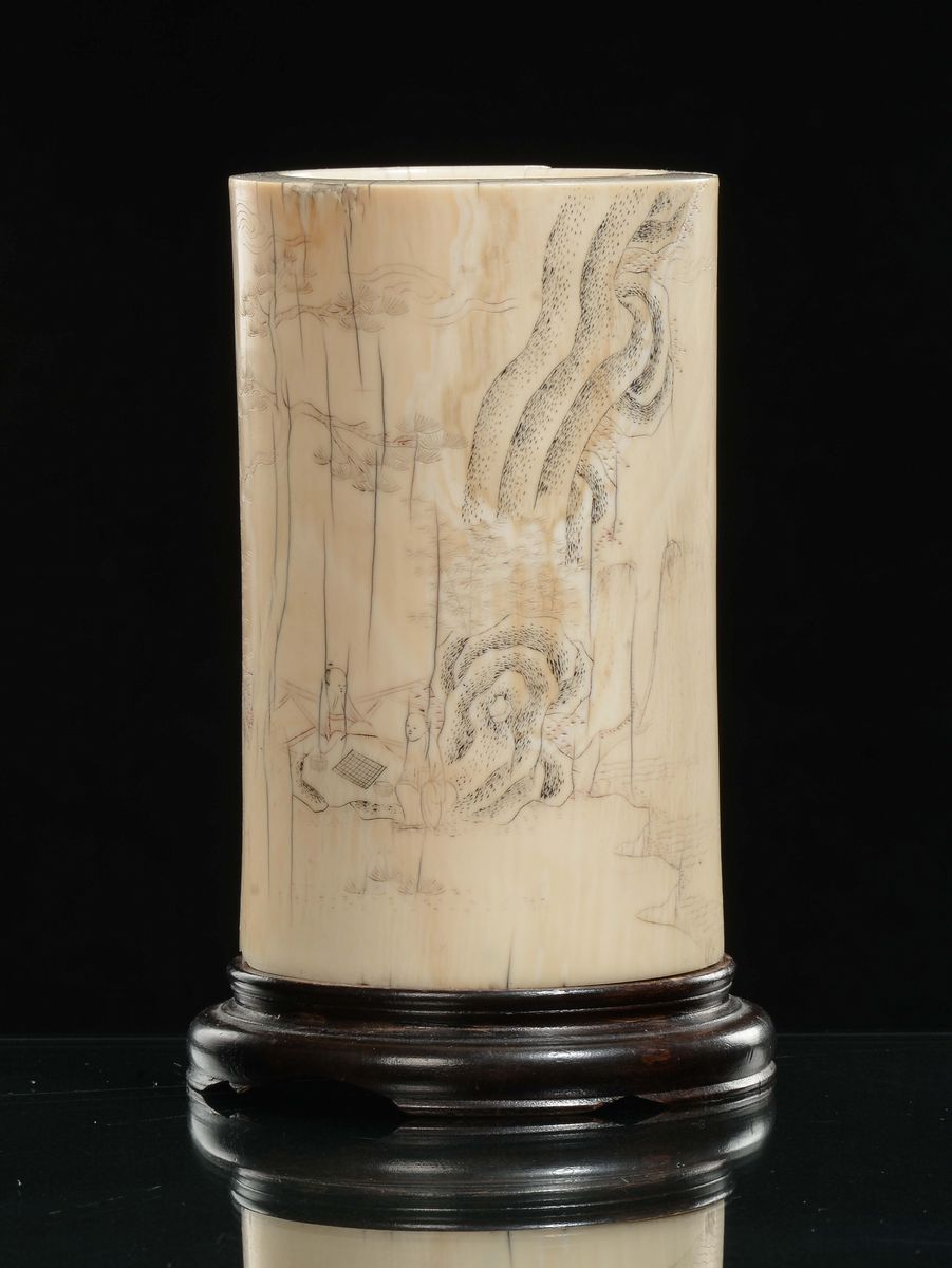 Portapennelli in Avorio Inciso, Cina, Dinastia Qing, Epoca Qianlong (1736-1796)