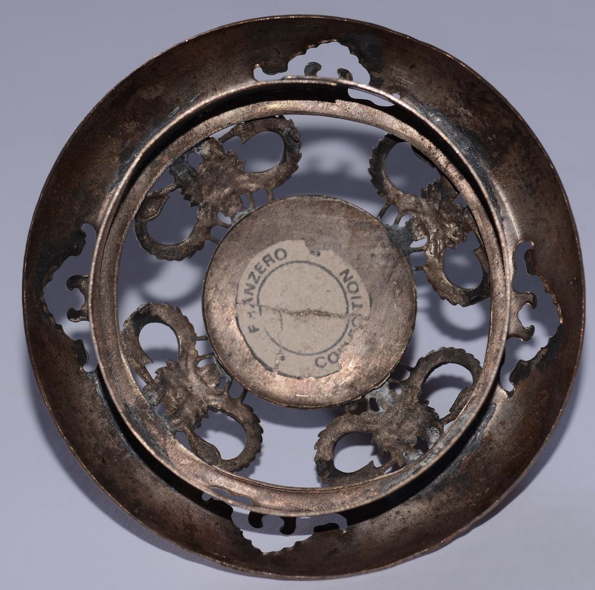 Piccolo Incensiere in Pietra Dura e Argento con Presa a Cane di Pho, Cina, Dinastia Qing, XIX Sec...