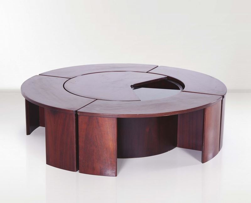Tavolo basso componibile con quattro sgabelli in legno e plexiglass  - Auction Design - Cambi Casa d'Aste