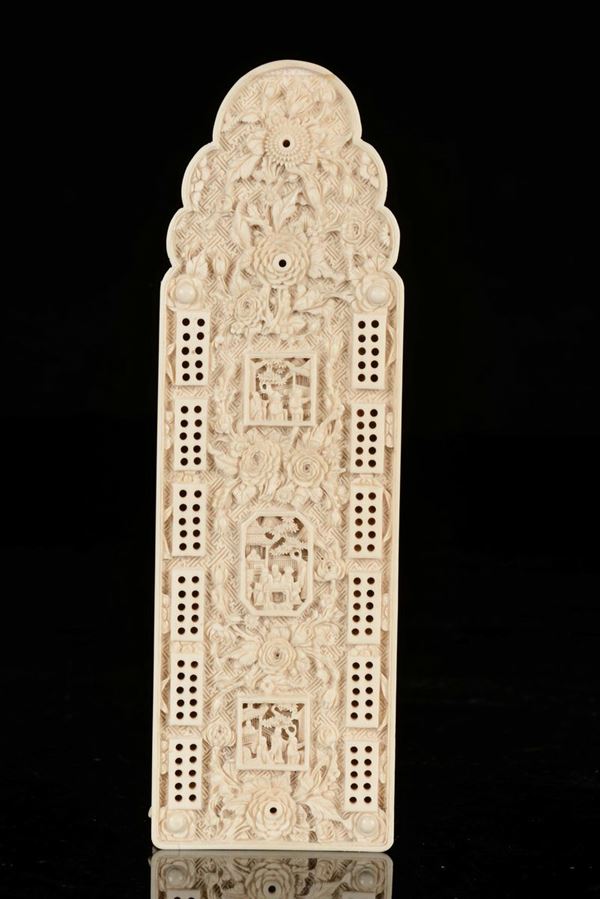 A carved ivory plaque with figures, China, Qing Dynasty, late 19th century