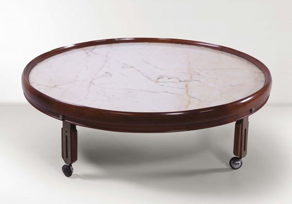 Tavolo basso in legno con piano in marmo e ruote in metallo