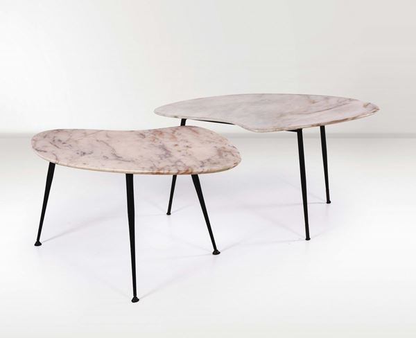 Coppia di tavolini in marmo e metallo