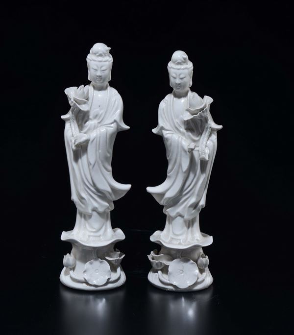 Due Guanyin in porcellana Blanc de Chine