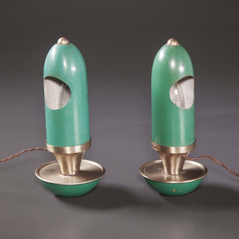Coppia di lampade da tavolo in alluminio laccato e metallo nichelato  - Auction Design - Cambi Casa d'Aste