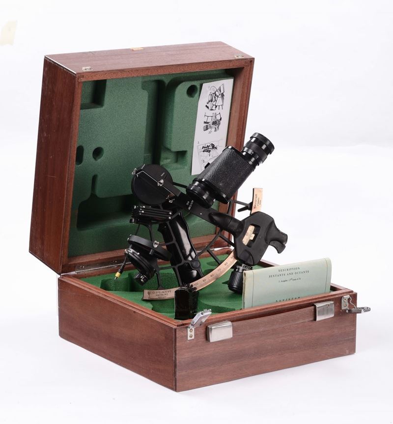 Sestante C. Plat modello Navistar  - Asta Antiquariato, Affidamenti da raffinate dimore private - Cambi Casa d'Aste