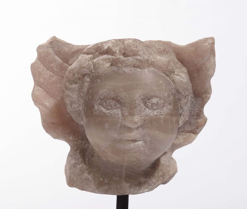 Antica testa di angelo in onice  - Asta Antiquariato, Affidamenti da raffinate dimore private - Cambi Casa d'Aste