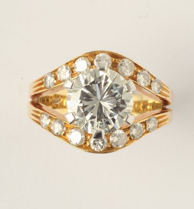 Solitaire con Diamante di Ct 2,52 Circa