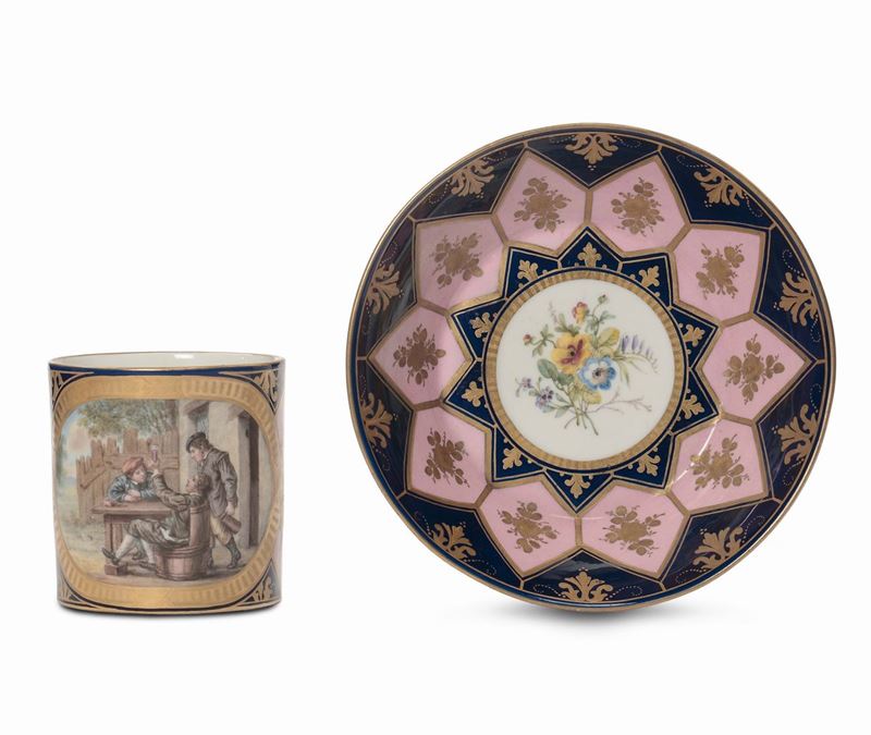 Tazza con piattino in porcellana di Sevres  - Asta Antiquariato, Affidamenti da raffinate dimore private - Cambi Casa d'Aste
