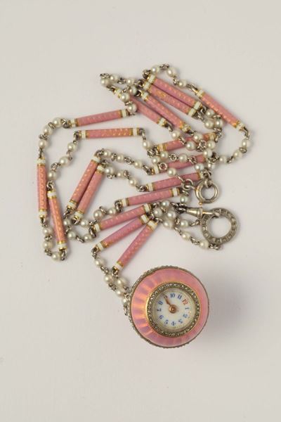 Orologio Pendente con Catena