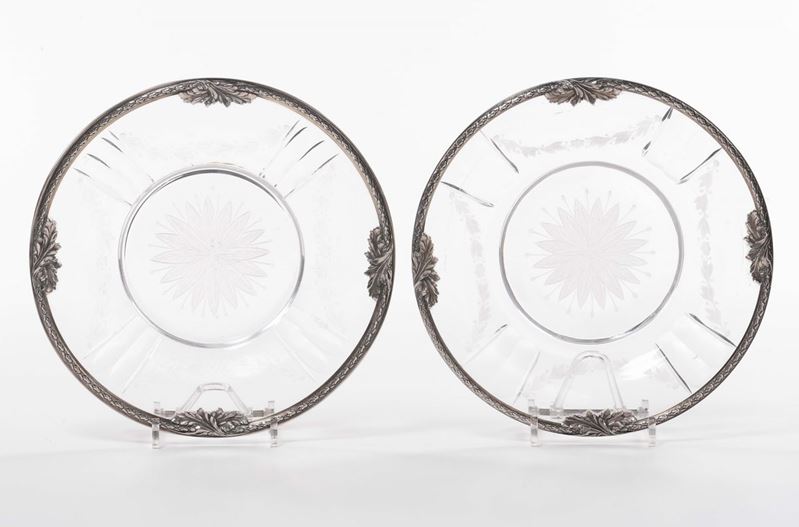 Coppia di piatti in cristallo e argento  - Asta Antiquariato, Affidamenti da raffinate dimore private - Cambi Casa d'Aste