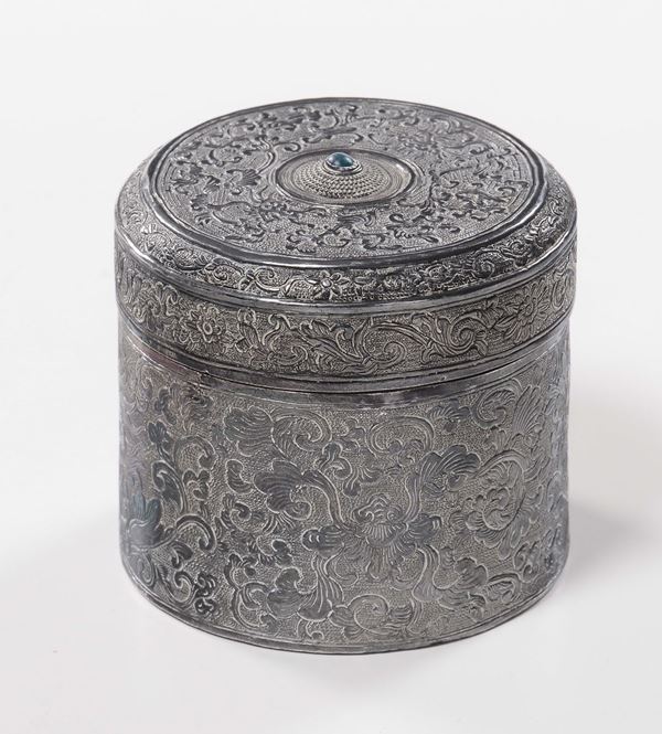 Scatoletta cilindrica in argento