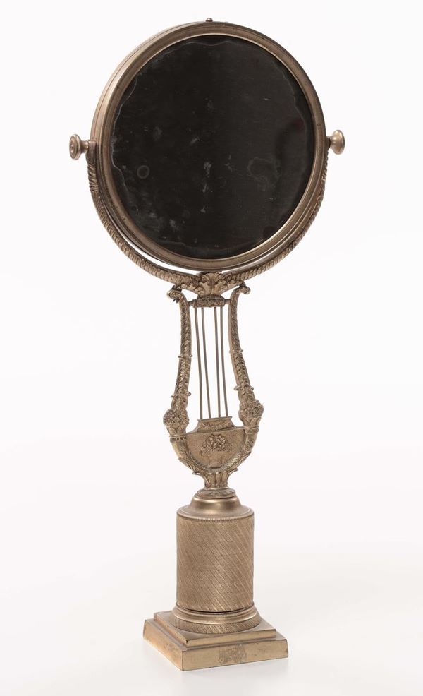 Specchio da tavolo Carlo X in bronzo dorato, XIX secolo