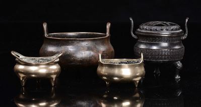 Lotto Composto da Quattro Incensieri, Due in Bronzo e Due in Bronzo Dorato, Cina, dal XVII al XX ...