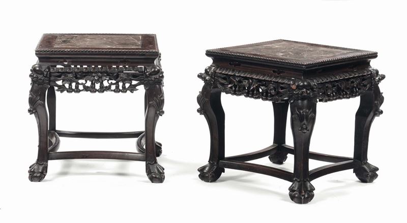 A pair of square wooden lifts with marble plane, China, Qing Dynasty, 19th century  - Auction Chinese Works of Art - Cambi Casa d'Aste
