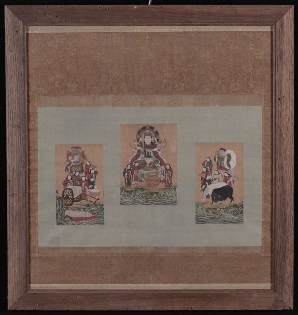 Tanka incorniciato a fondo giallo con adorazione di tre divinità, Tibet, XIX secolo