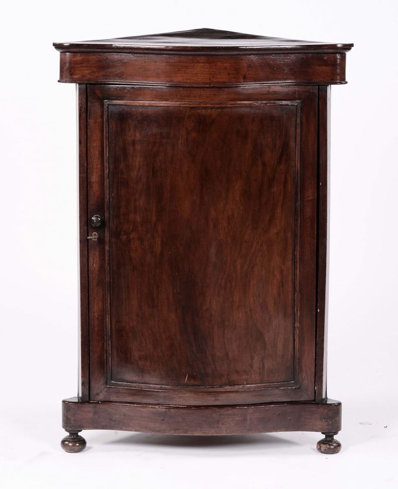 Angoliera lastronata ad un’anta, XIX secolo  - Auction Time Auction 1-2015 - Cambi Casa d'Aste