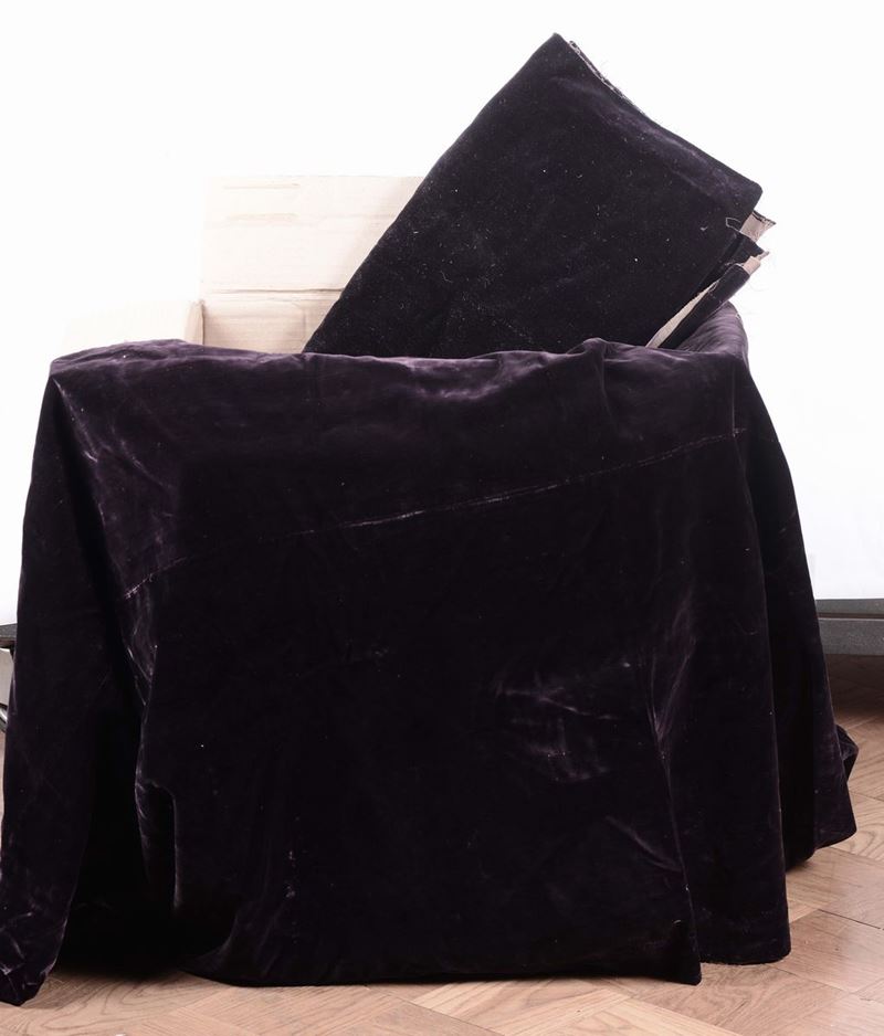 Lotto di stoffe  - Asta Antiquariato, Affidamenti da raffinate dimore private - Cambi Casa d'Aste