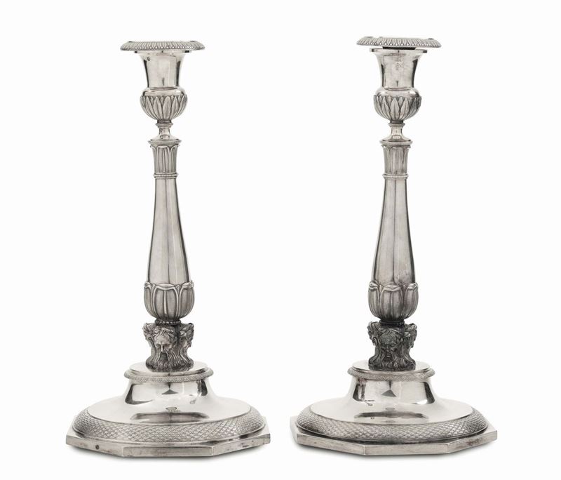 Coppia di candelieri in argento, bolli per Parigi di primo titolo in uso dal 1809 al 1819  - Auction Italian and European Silver Collection  - II - Cambi Casa d'Aste