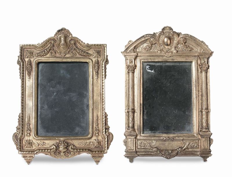 Due cornici portafoto in bronzo dorato, XIX-XX secolo  - Auction Fine Arts from refined private house - Cambi Casa d'Aste