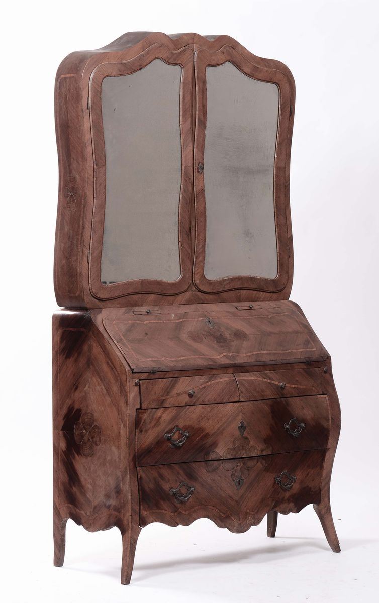 Trumeau in stile Luigi XV genovese lastronato ed intarsiato con il motivo del quadrifoglio, XIX secolo  - Asta Antiquariato, Affidamenti da raffinate dimore private - Cambi Casa d'Aste