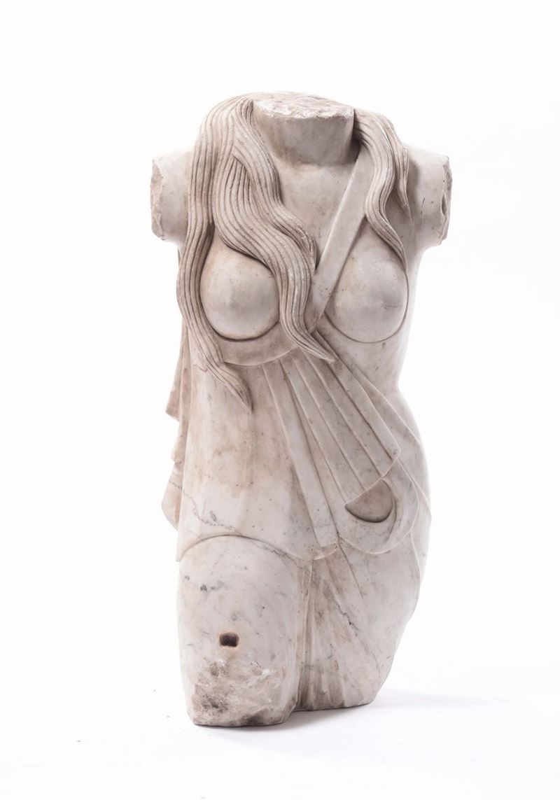 Torso femminile in marmo bianco  - Asta Antiquariato, Affidamenti da raffinate dimore private - Cambi Casa d'Aste