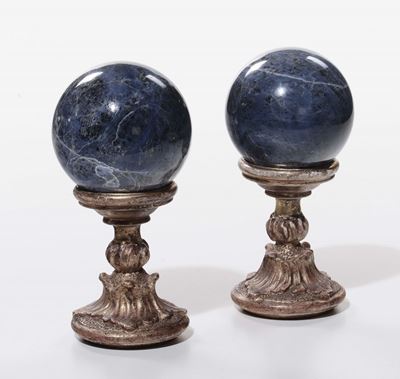 Due Palle in Marmo Blu su Basi Dorate in Legno