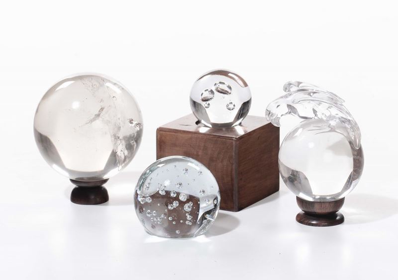 Quattro palle in vetro  - Asta Antiquariato, Affidamenti da raffinate dimore private - Cambi Casa d'Aste