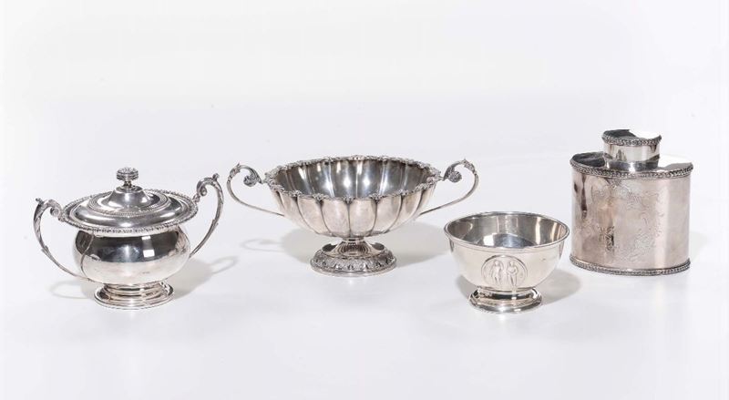 Lotto di quattro oggetti in argento  - Auction Antique and Old Masters - I - Cambi Casa d'Aste